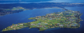 LKW auf Fähre Bodensee - Reichenau-Gemüse eG