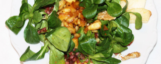 Rezept: Reichenauer Feldsalat mit Speck und Äpfeln